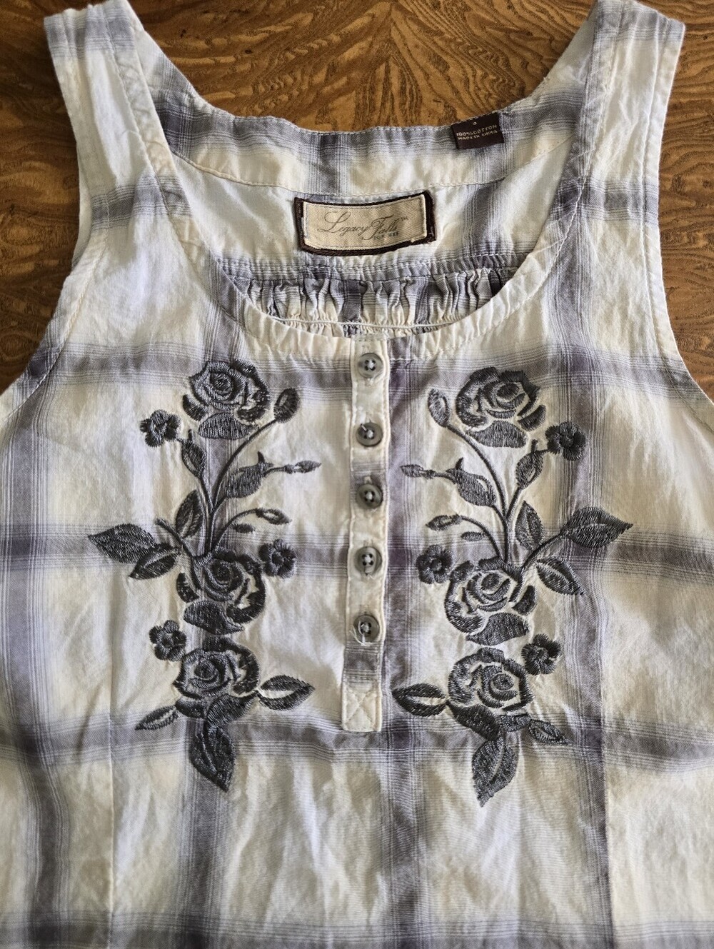 Legacy Falls For Her Plaid Floral Embroidered Western Henley Tank Womens Small - Picture 4 of 6
